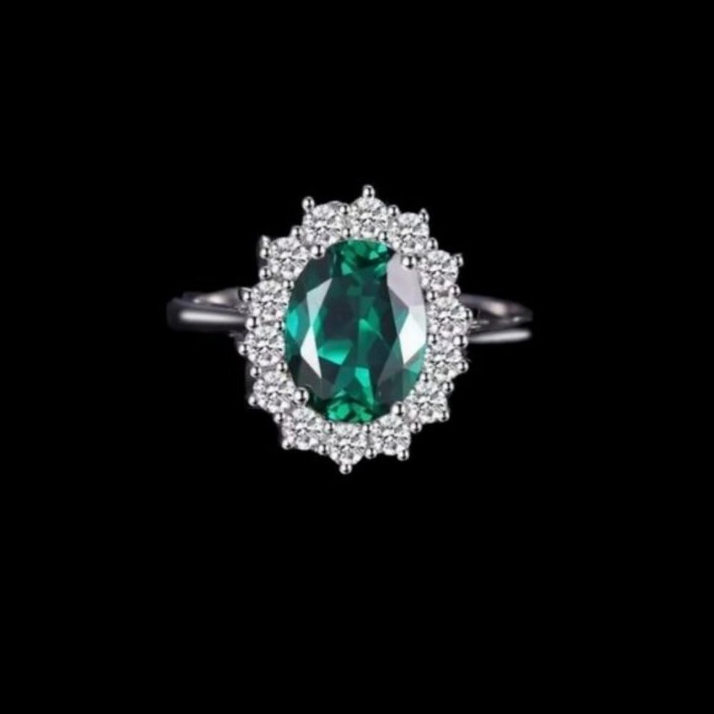 1.7?Carat Emerald Sterling Silver Ring